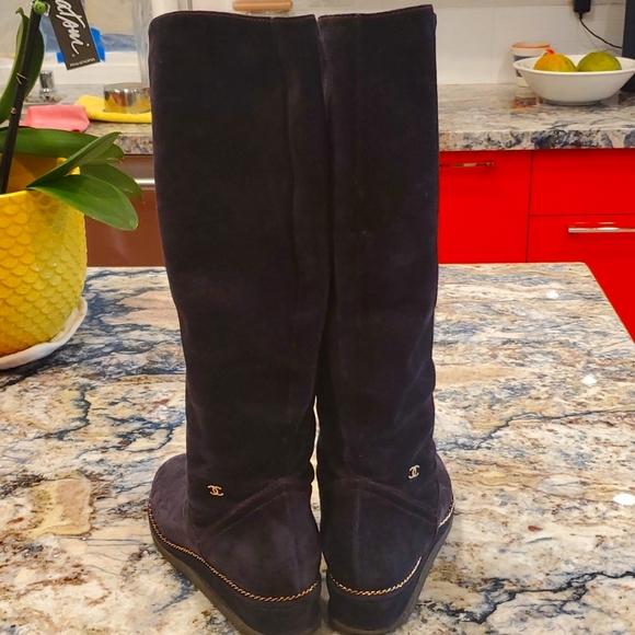CHANEL Black Suede Boots - Picture 2 of 5